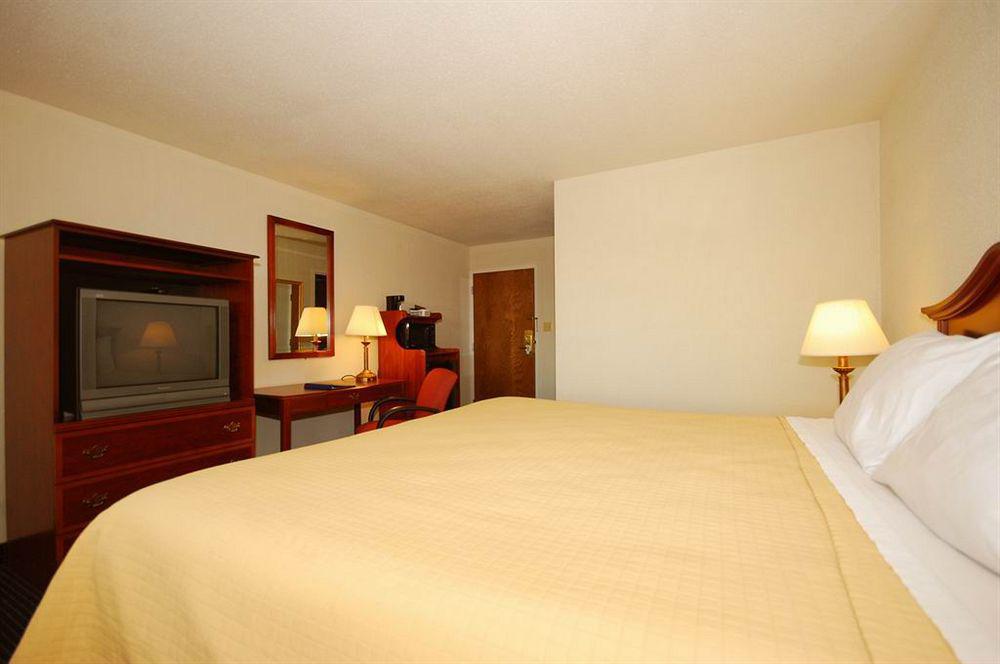 Comfort Inn Chester - Richmond South Zewnętrze zdjęcie