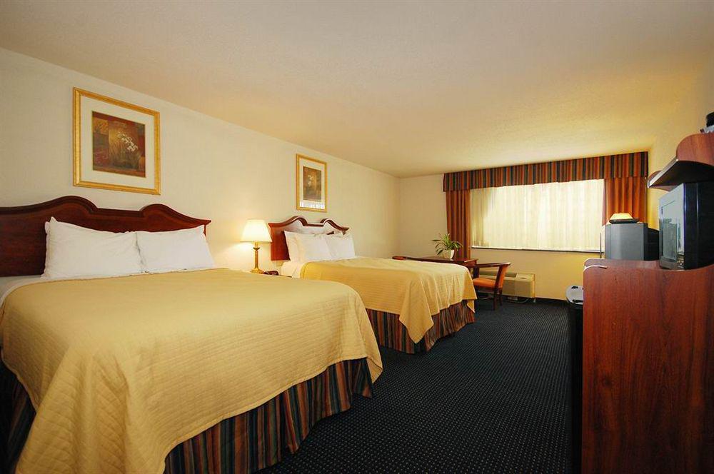 Comfort Inn Chester - Richmond South Zewnętrze zdjęcie